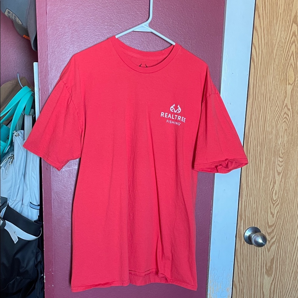 Realtree Men's Vibrant Red Short Sleeve Tee